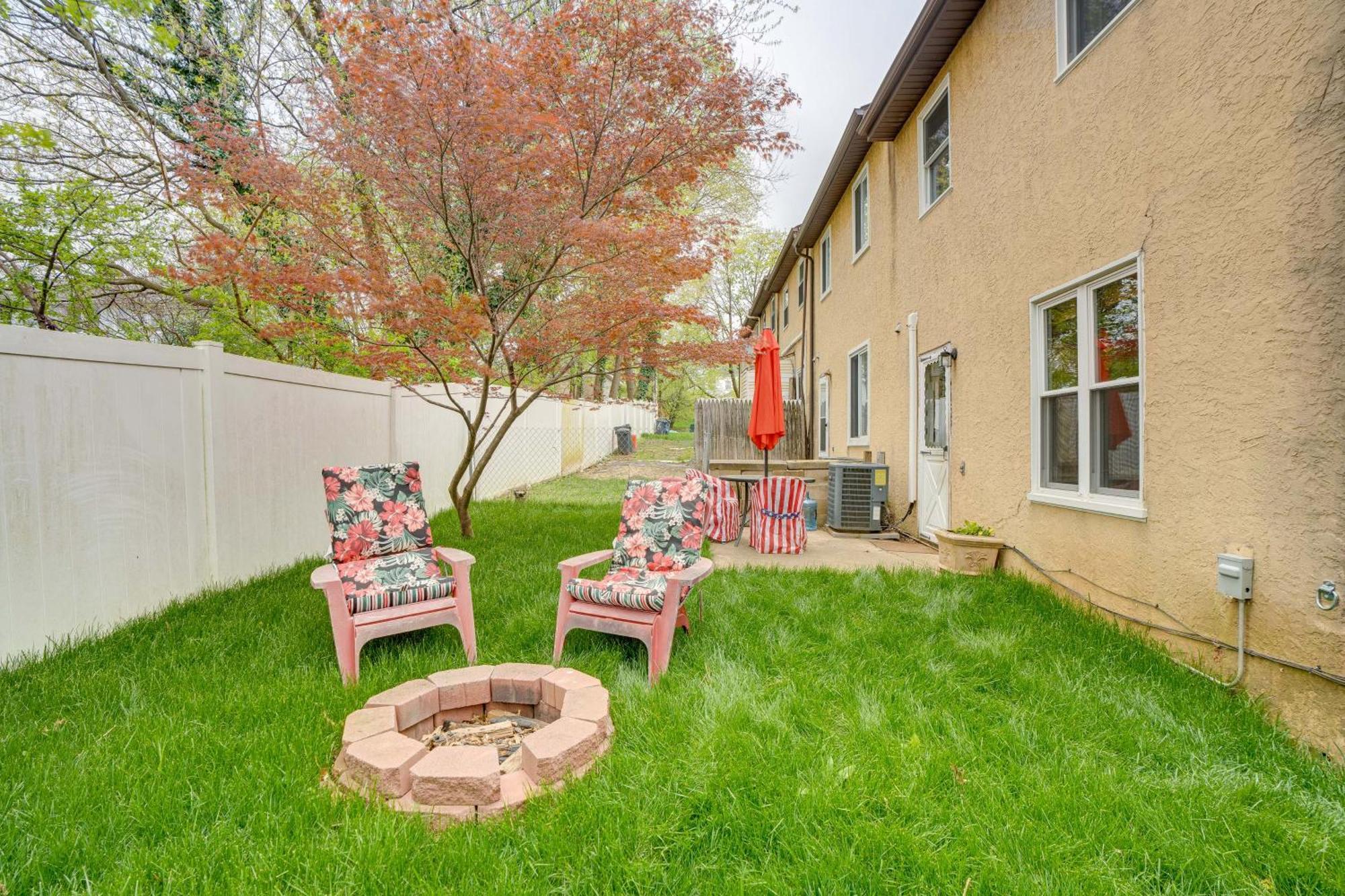 Charming Willow Grove Home With Patio And Fire Pit! Exterior photo